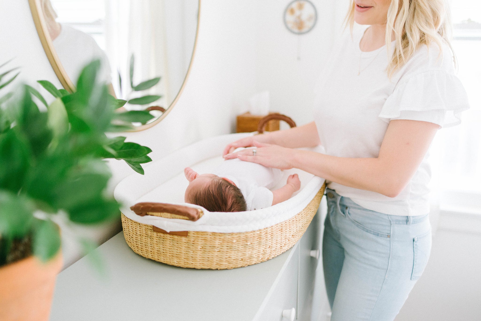 Handwoven Changing Basket: Natural – Design
