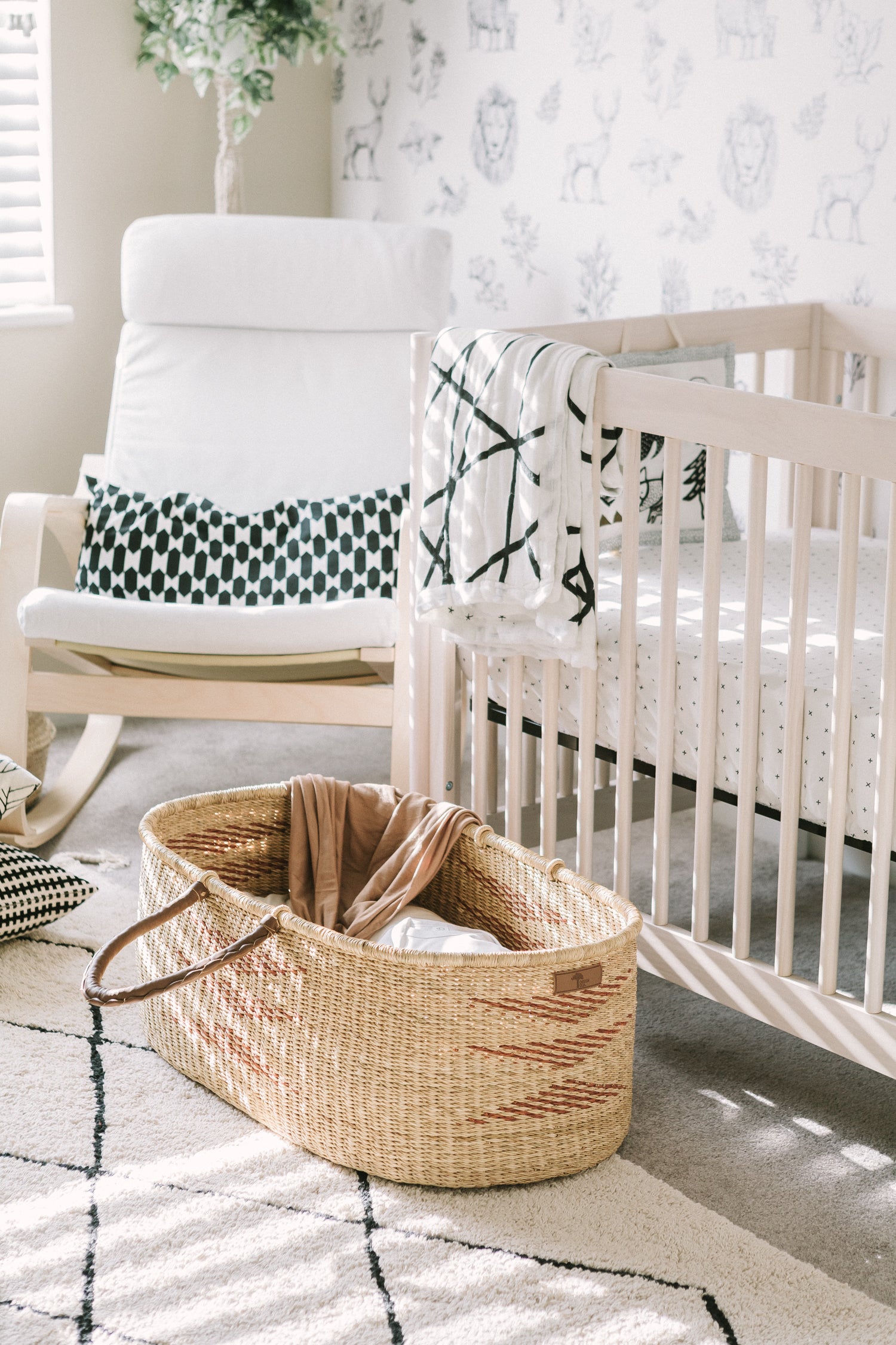 Signature Natural Nap & Pack Moses Basket Bassinet – The Well Appointed  House