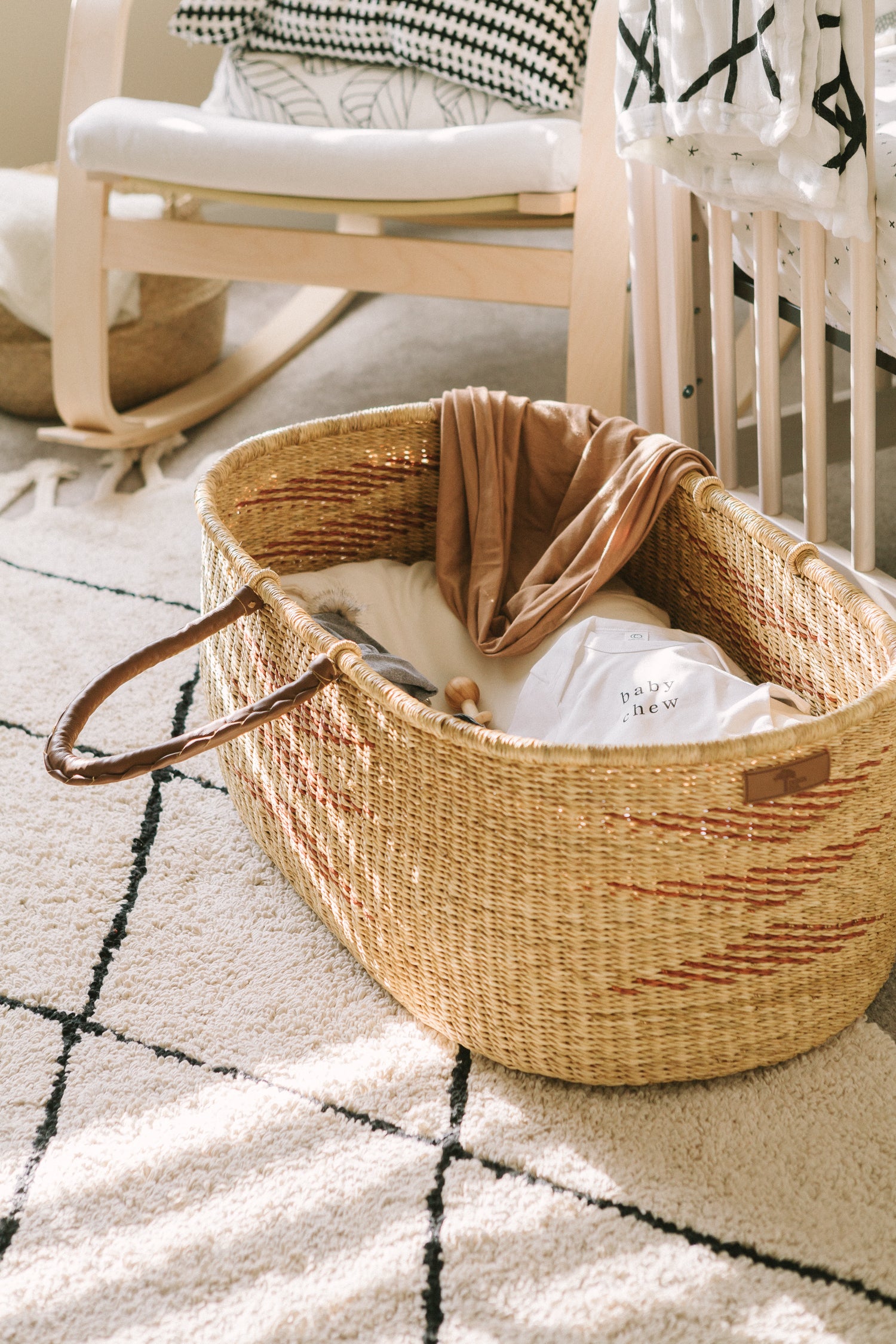 Signature Nap & Pack Bassinet: Shea – Design Dua.