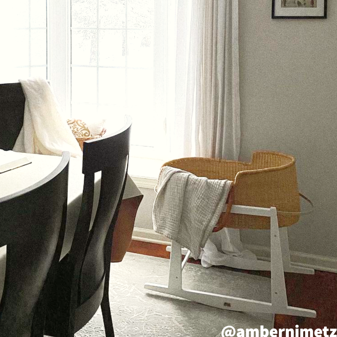 Jolly jumper sales universal bassinet stand