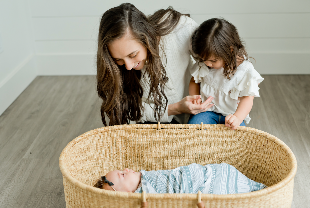 Signature Collection-Nap & Pack Bassinet: Natural