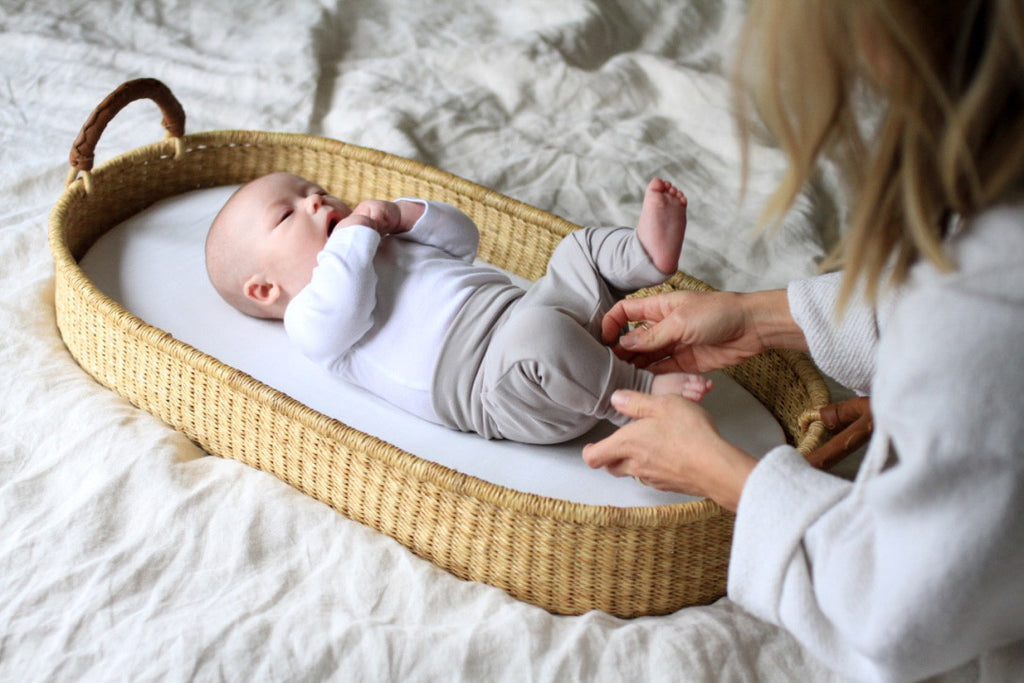 Handwoven Changing Basket: Natural